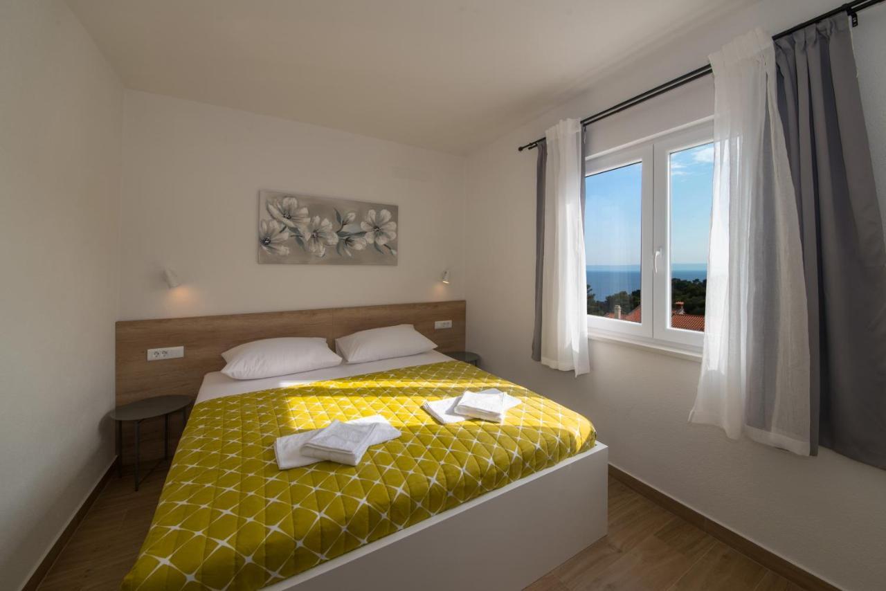 Apartment Mare Krvavica Eksteriør billede