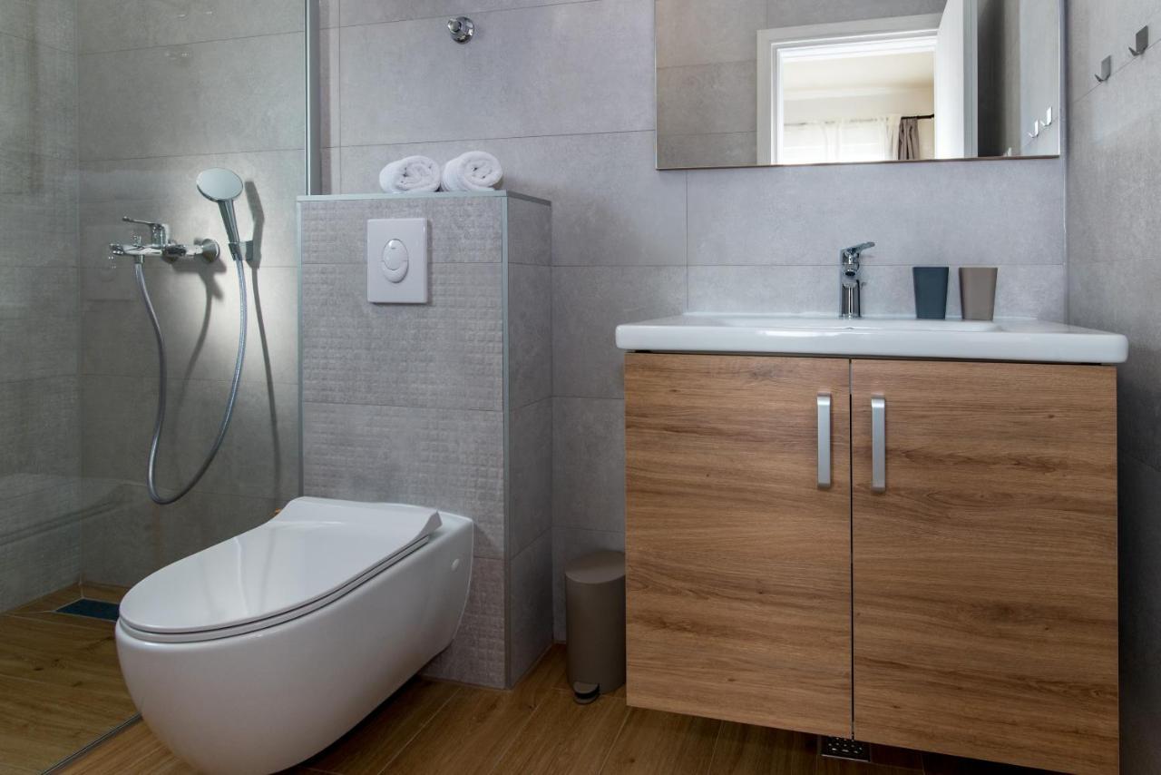 Apartment Mare Krvavica Eksteriør billede