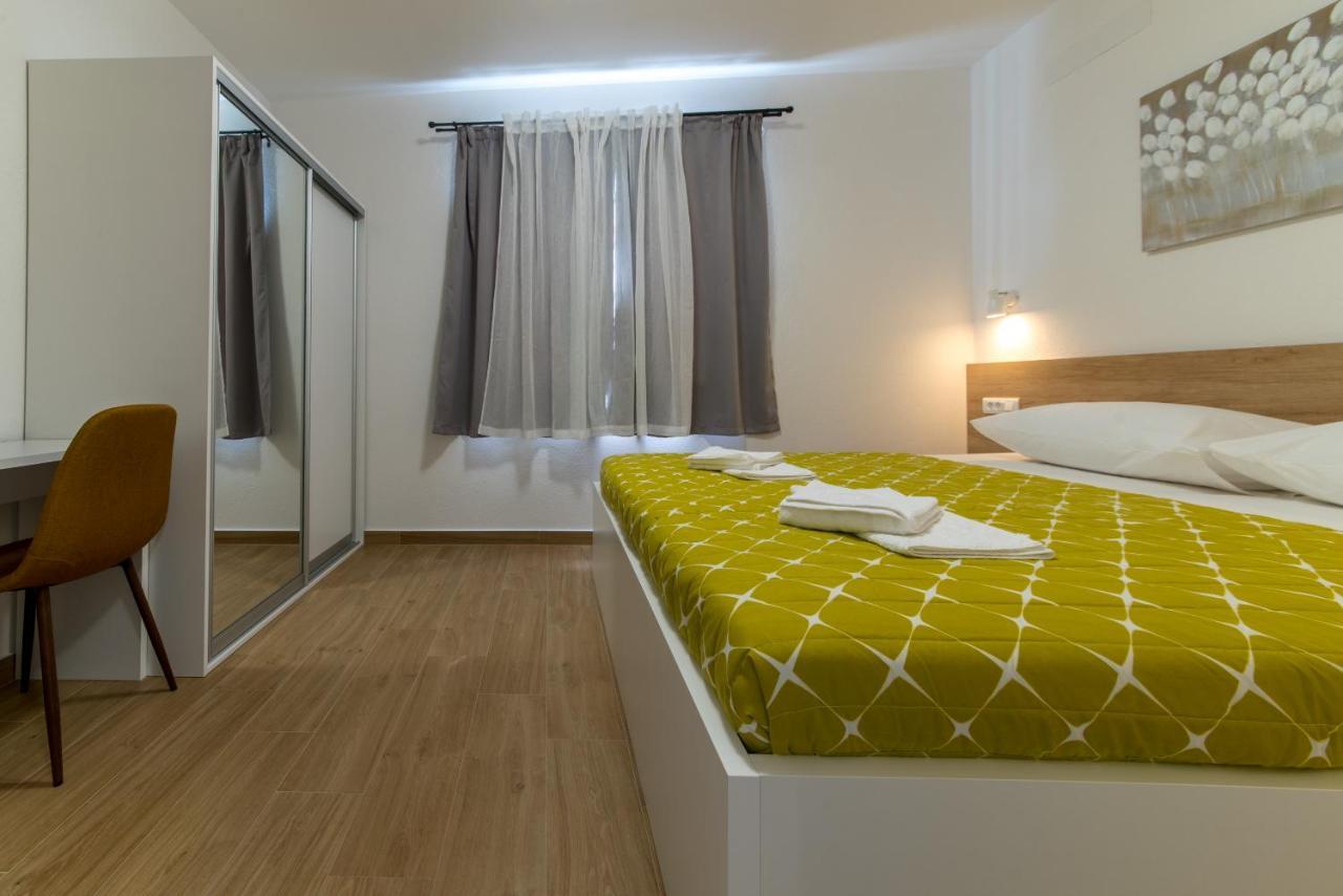 Apartment Mare Krvavica Eksteriør billede